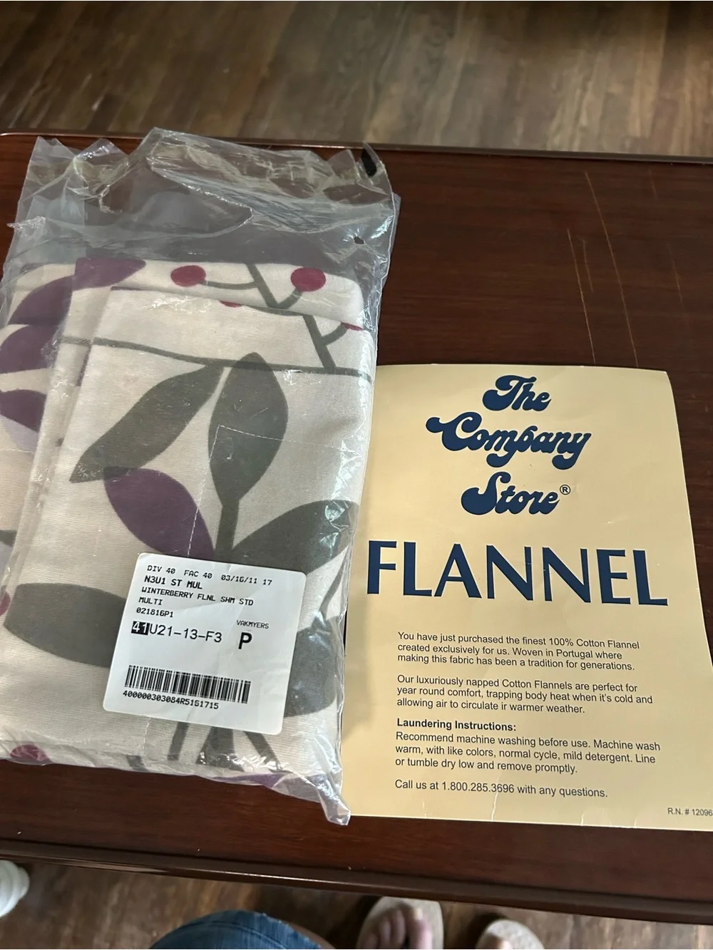 NOS the company store 100% flannel pillow shams set of two. Winterberry